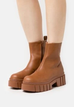 Even&Odd Plateaustiefelette - Cognac