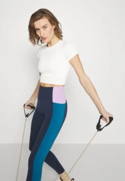 T-Shirt Basic - Cloud Dancer -Even&Odd 25b7f16453d741f392c13ff45ce91e53