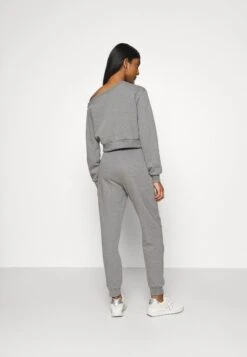 Even&Odd Off Shoulder&Jogger Set - Sweatshirt - Mottled Grey 9 Even&Odd Off Shoulder&Jogger Set - Sweatshirt - Mottled Grey -Even&Odd 36c41b8f7f2d4d87a7288a52efe8a6bf
