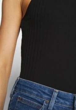 Even&Odd Top - Black 10 Even&Odd Top - Black -Even&Odd 446f0d0b0cac4334ad0d88219e7667c5