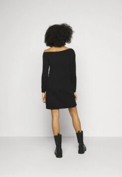 Strickkleid - Black 8 Strickkleid - Black -Even&Odd 54b03fc226814119bffe81877fc0a18b