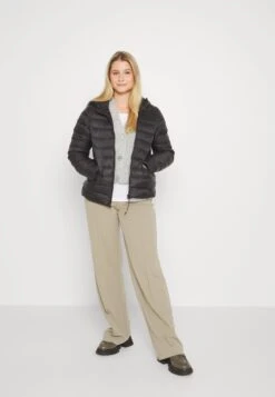 Even&Odd Daunenjacke - Black 11 Even&Odd Daunenjacke - Black -Even&Odd 5ca5d3cb1bbe49d6a6a4b3ab70ff42b7