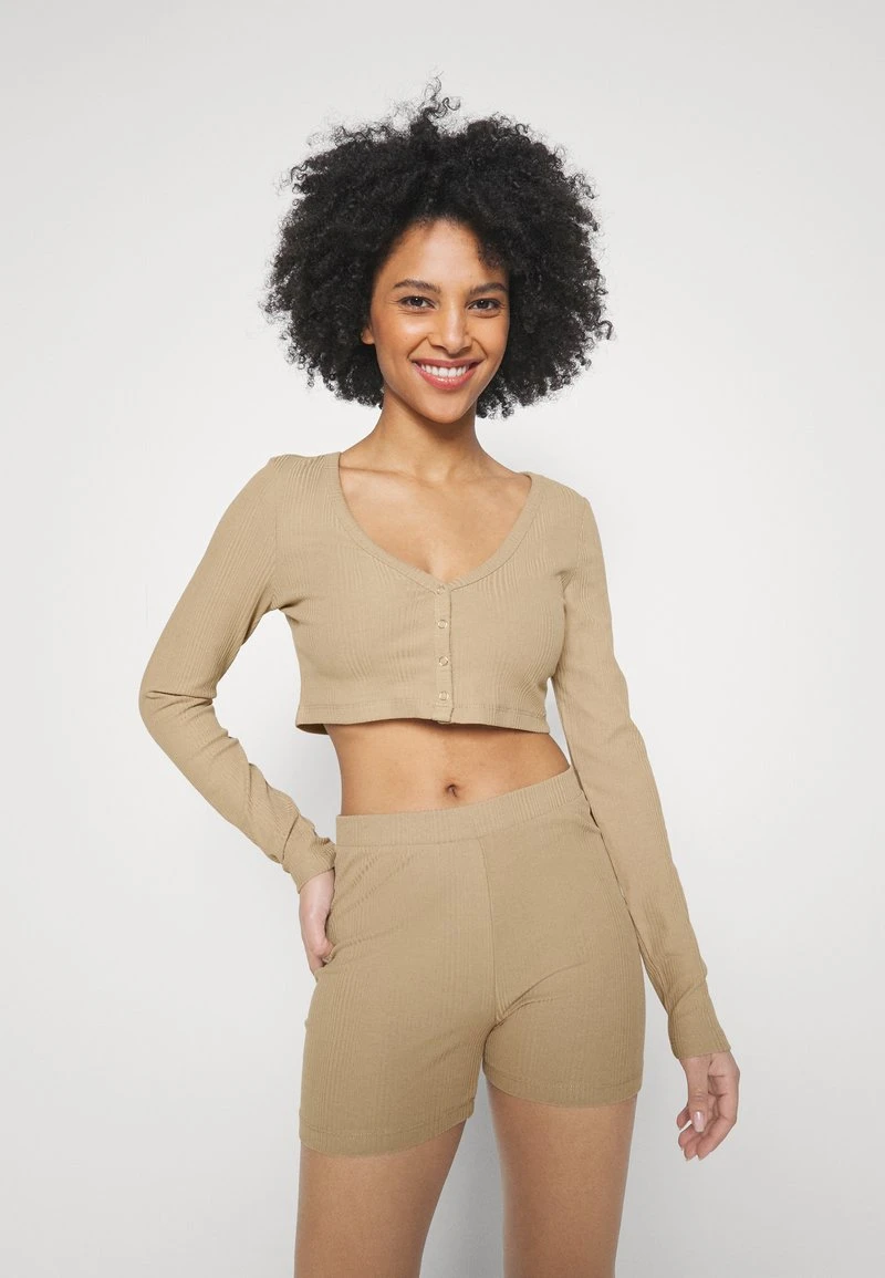 Shorts - Beige 1 Shorts - Beige