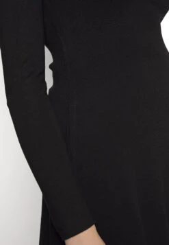 Even&Odd ECKIGER AUSSCHNITT MINI STRICKKLEID - Strickkleid - Black -Even&Odd b53c3243d575435fa9d66c907b2972e1